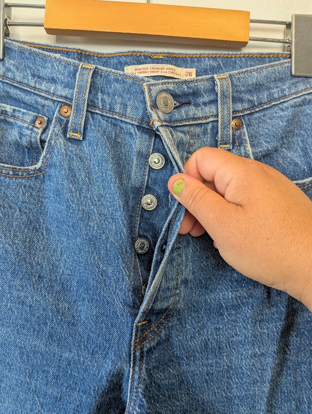 LEVI'S Ribcage Straight Ankle Jeans Size 26x27 Straight Leg 99% Cotton Classic - Picture 5 of 14